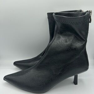 Black Pointed-Toe Kitten Heel Ankle Boots - Women